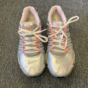 Silver and pink 7.5 Nike shox